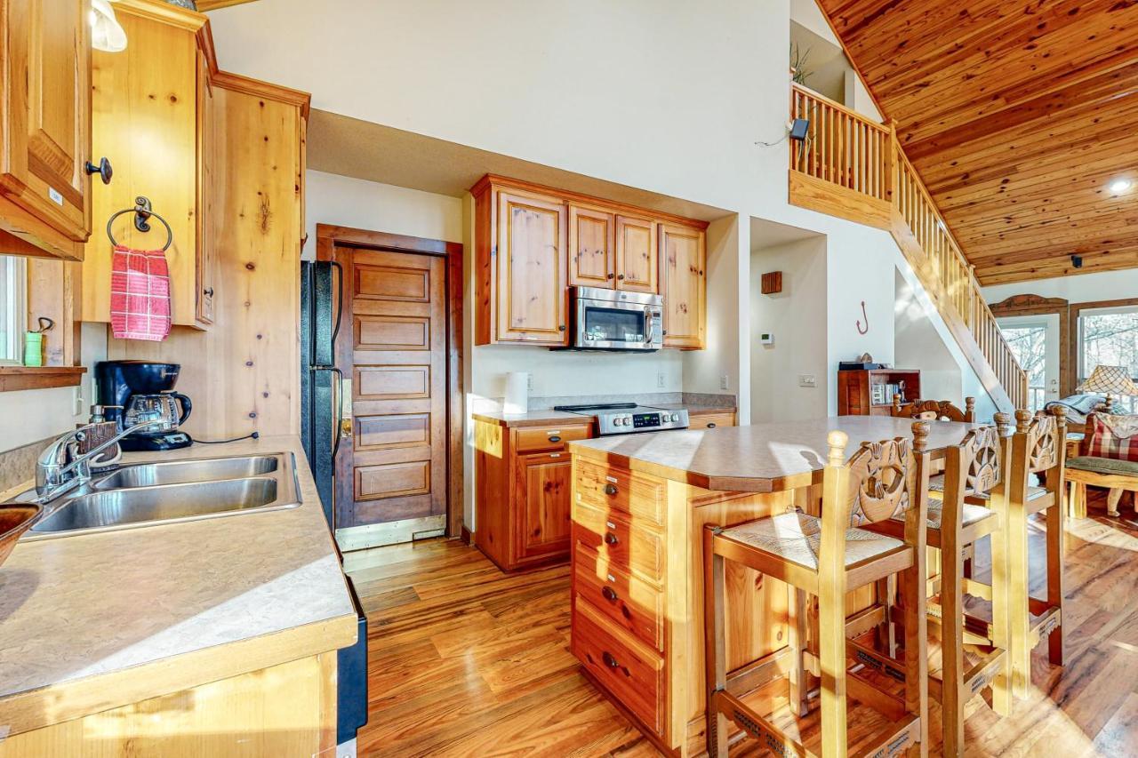 War Eagle - Lake House Rogers Exterior photo