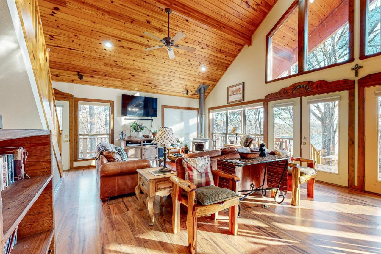 War Eagle - Lake House Rogers Exterior photo