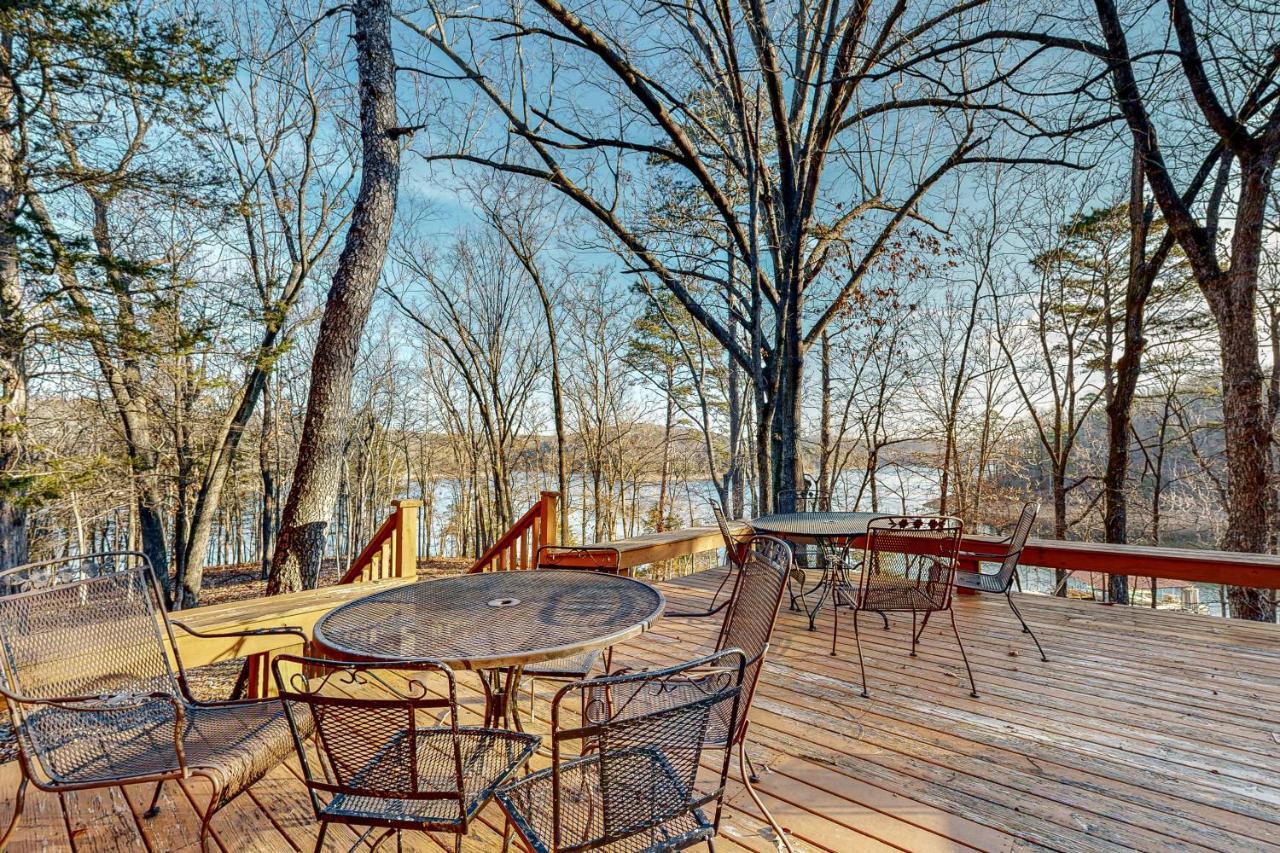 War Eagle - Lake House Rogers Exterior photo