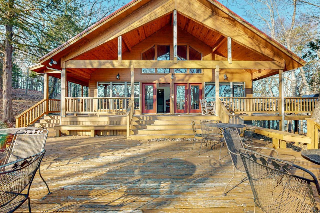 War Eagle - Lake House Rogers Exterior photo